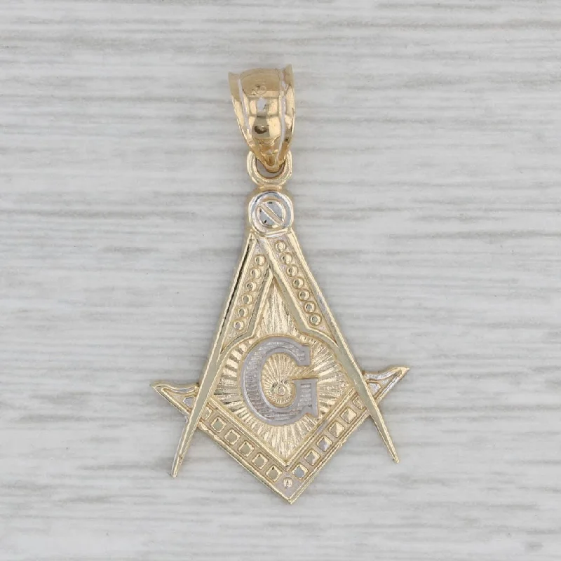 eco-friendly engagement rings for women-Masonic Blue Lodge Pendant 14k Yellow Gold Square Compass