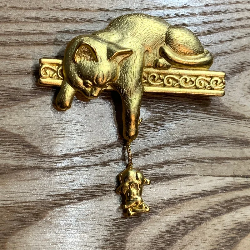 luxury brooch sets for women-Cat and mouse brooch by JJ with dangly tail in gold tone