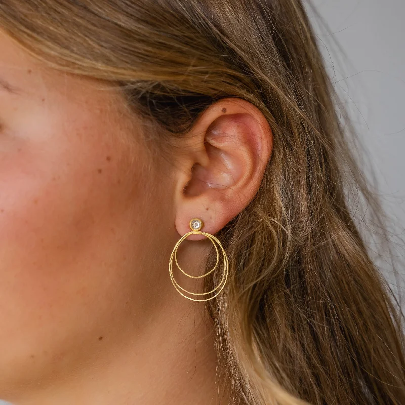 animal-shaped earrings for women-Concentric Circle Earring in 18k Gold with Rose Cut Diamonds