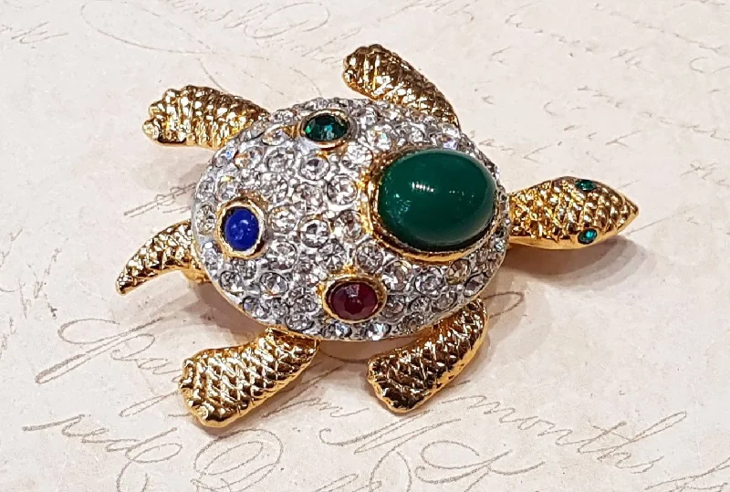 winter brooches for women-Sphinx Turtle Brooch Vintage Gold Glass Stone