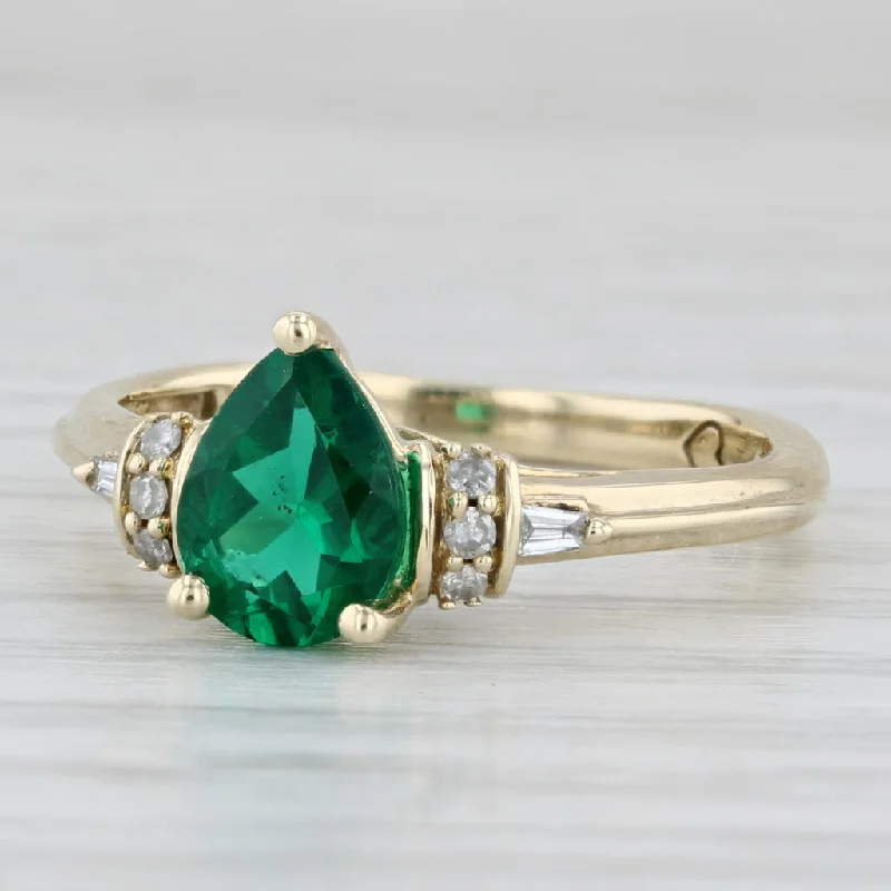 custom engagement rings for women-Green Glass Simulated Emerald Ring 10k Gold Heart Bridge Size 7