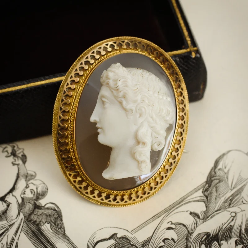 pearl-encrusted brooches for women-Majestic Superior Quality Antique Onyx Cameo Brooch