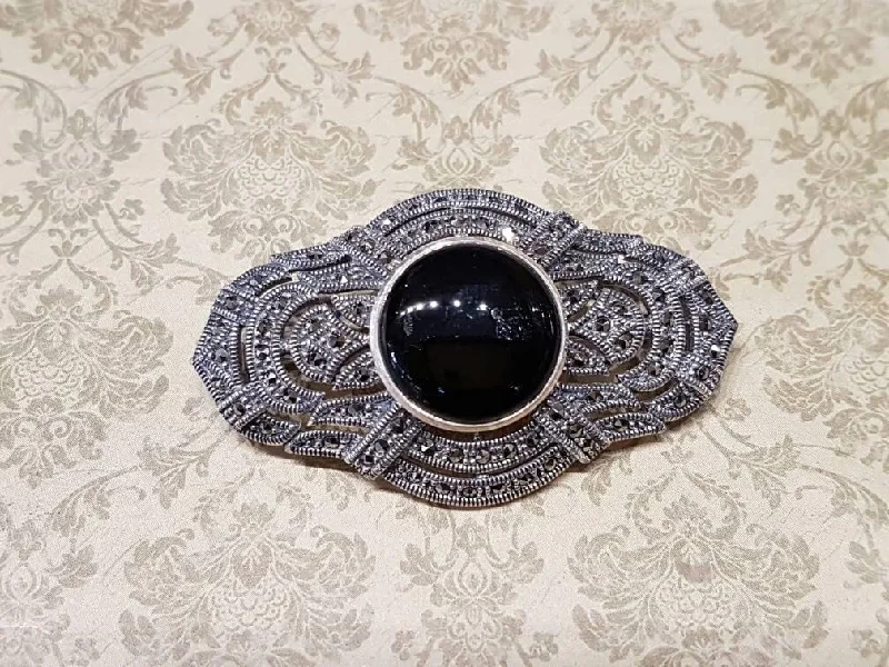 vintage-style brooches for women-Black Onyx Brooch Art Deco Style